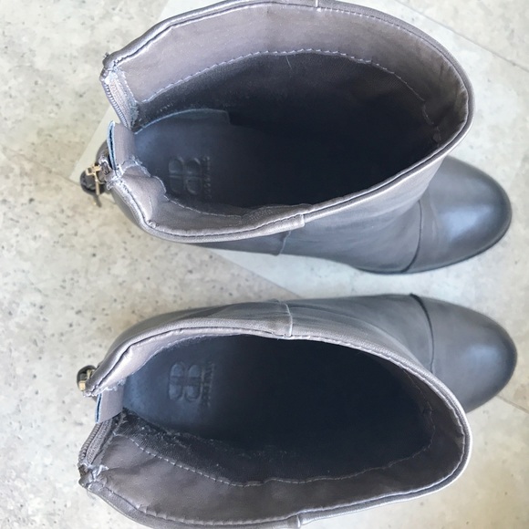 Dooballo | block heel booties - Picture 8 of 8